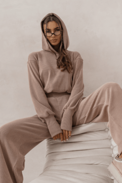 02b291737c9eebd3b375bfeae936d5bd