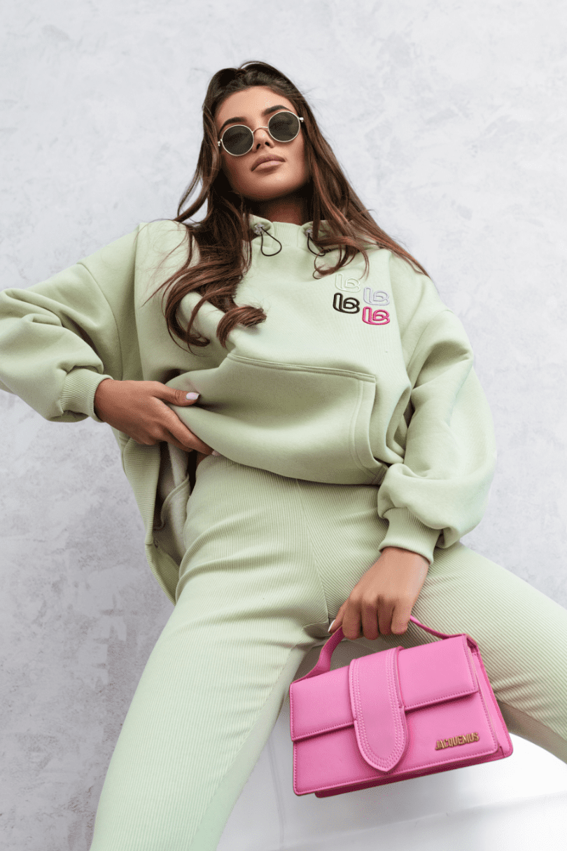 2b4847edb4898b4da70857847f0ef438